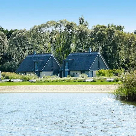 Doppelhaushaelfte, Twietfort Plau am See